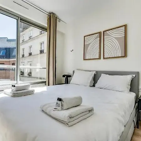 Le Gentleman - Design & Lumineux - Business Apartment